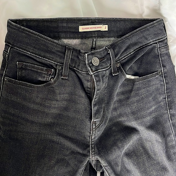 Classic Mid Rise Skinny - Picture 4 of 4